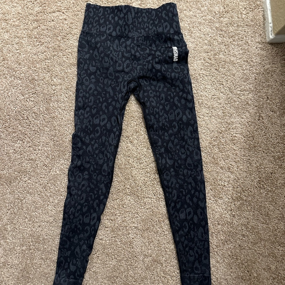 Gymshark animal Adapt Leopard Print in Black